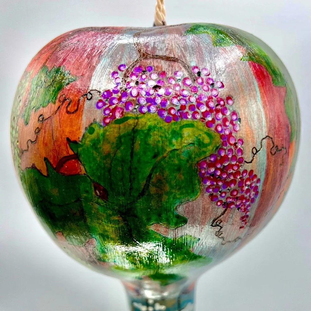 NEW Original Hot Air “ BALLOON of GRAPES ” Hand Crafted Gourd Art Wine Lovers - Picture 12 of 17